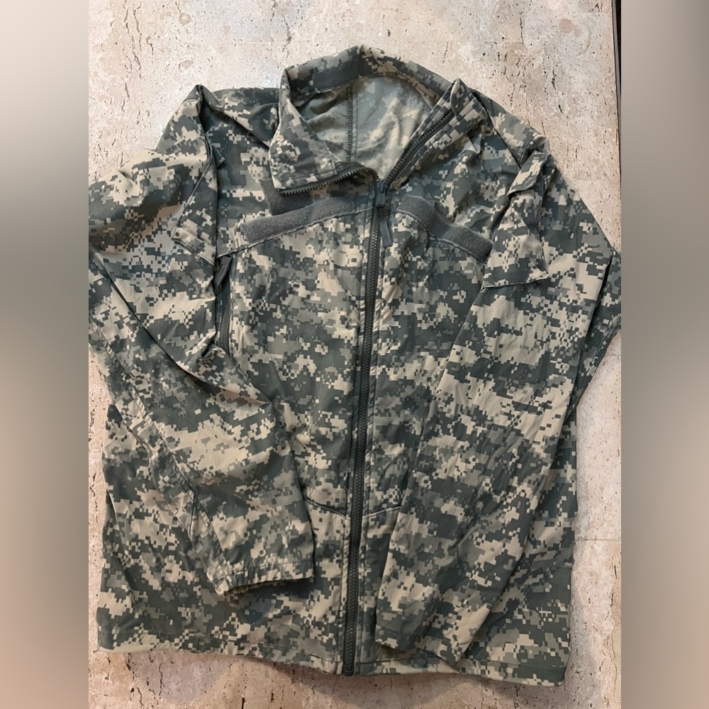 Gen 3 Official Army Issue Wind, Cold Weather Jacket Size Small